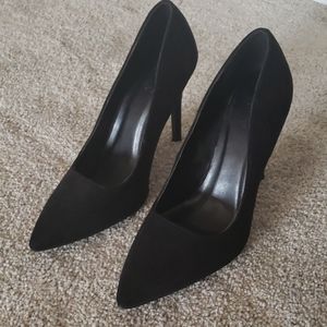 Classic black pointed toe heels